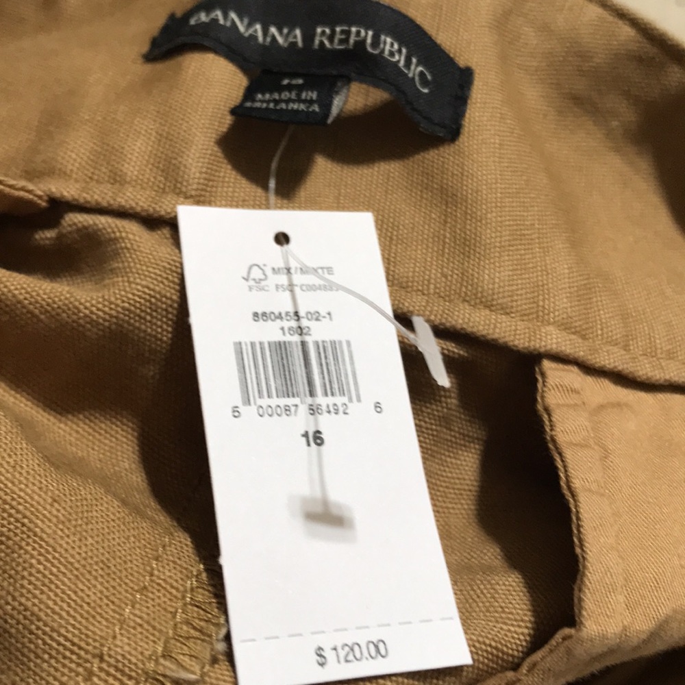 Banana Republic culotte with multi pockets and front buttons closure. NWT - Picture 12 of 12